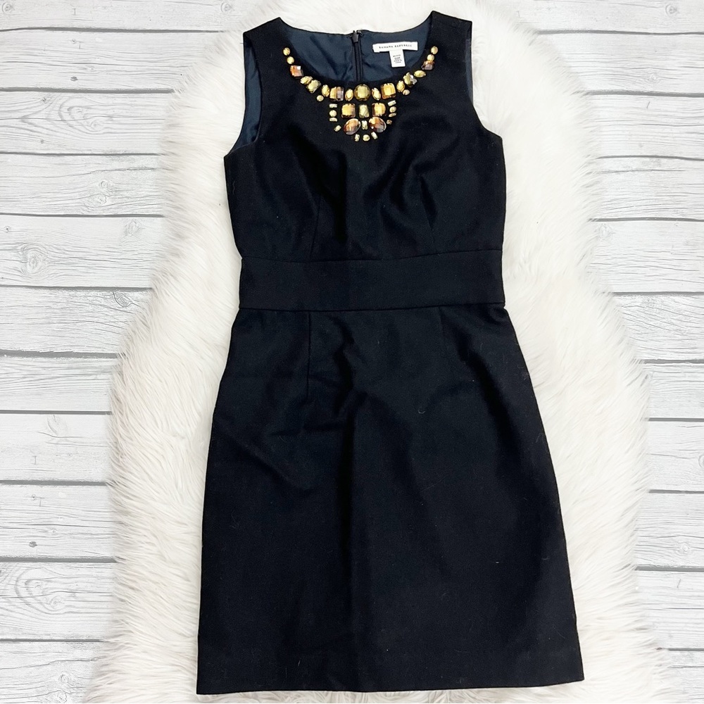 Banana Republic Black Wool Blend Sleeveless Sheath Dress